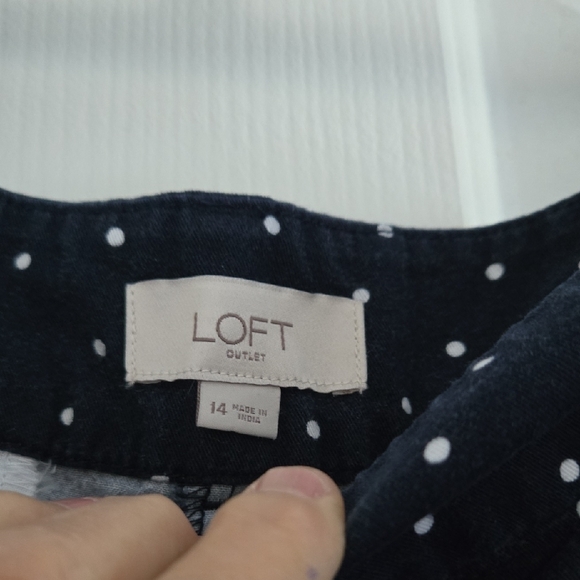 LOFT Navy Polka Dot Shorts - Picture 2 of 7